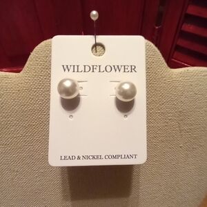 Wildflowers Classic White Pearl Earrings